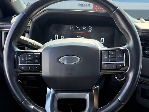 Used 2024 Ford Expedition Platinum AWD/4WD image 9