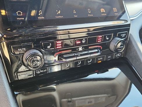 Used 2022 Jeep Grand Cherokee Limited 4xe image 16