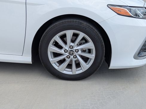 Certified 2023 Toyota Camry LE FWD image 9