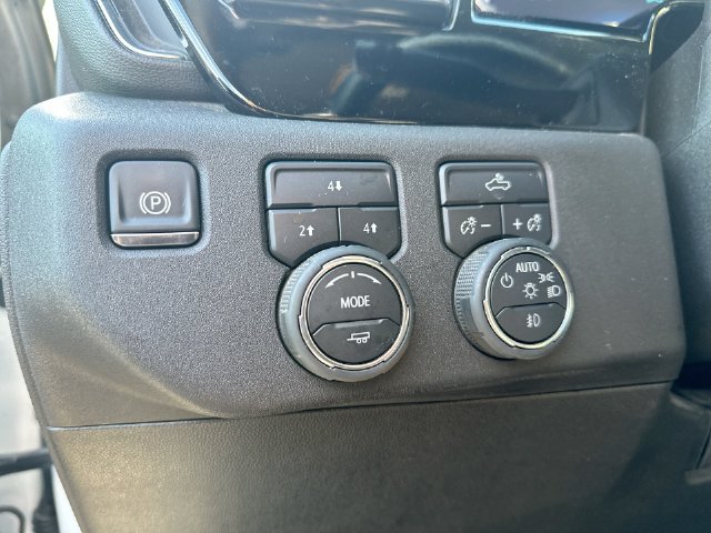 Used 2025 Chevrolet Silverado 2500 LT w/ Convenience Package AWD/4WD image 54