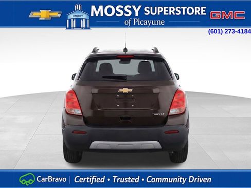 Used 2015 Chevrolet Trax LT w/ LT Sun and Sound Package image 8
