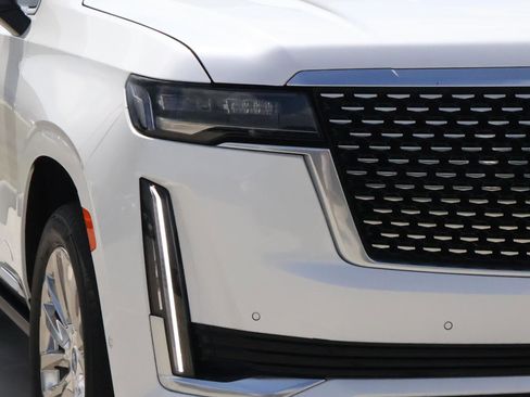 Used 2021 Cadillac Escalade Premium Luxury w/ Driver Assist Tech Package image 9