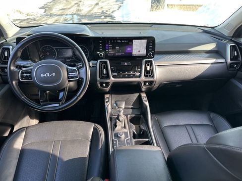 Used 2022 Kia Sorento S image 46