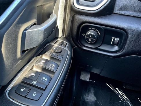 Used 2023 RAM 2500 Big Horn w/ Level 1 Equipment Group AWD/4WD image 18