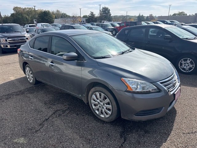 Used 2015 Nissan Sentra SV FWD image 2