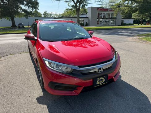 Used 2016 Honda Civic EX image 3