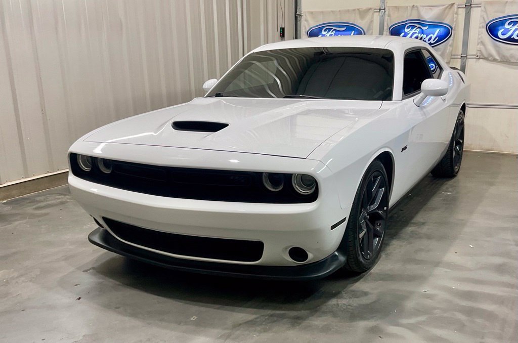 Used 2023 Dodge Challenger R/T w/ Blacktop Package RWD image 3