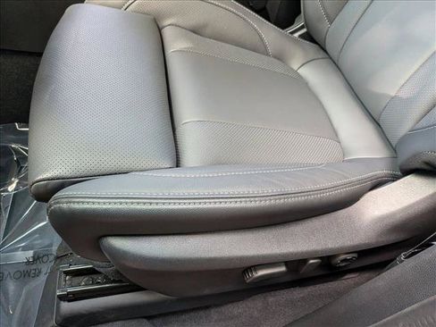 New 2026 Subaru Ascent Limited AWD/4WD image 4
