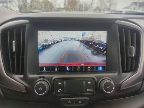 Certified 2024 GMC Terrain AT4 w/ Infotainment Package II AWD/4WD image 27
