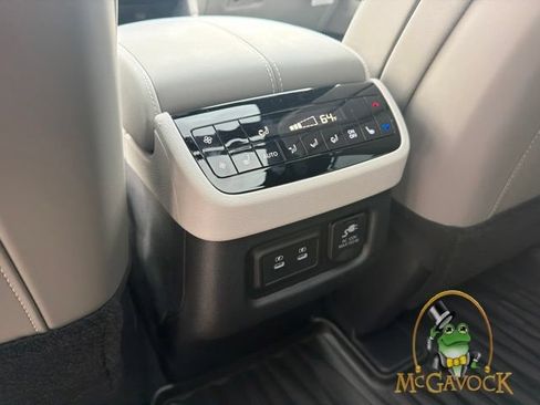 Used 2026 INFINITI QX60 Autograph w/ Dark Cargo Package AWD/4WD image 28