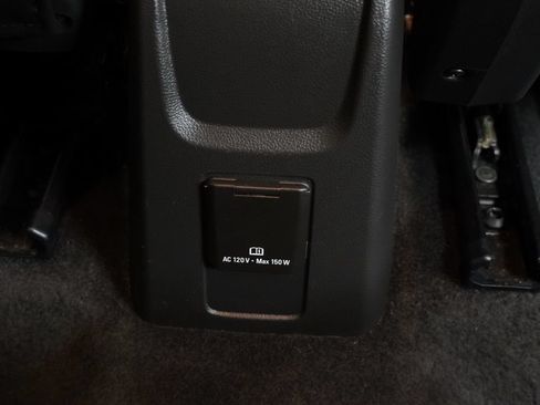 Used 2019 Buick Encore Essence AWD/4WD image 28
