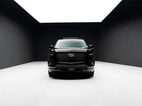 Used 2025 Cadillac Escalade ESV Sport Platinum AWD/4WD image 96