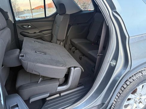 Used 2020 Chevrolet Traverse LS image 24