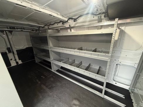 Used 2023 Ford Transit 250 Low Roof AWD image 12