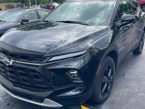 Used 2024 Chevrolet Blazer LT w/ Convenience Package AWD/4WD image 1