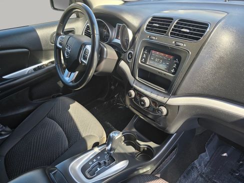 Used 2016 Dodge Journey SE w/ Flexible Seating Group FWD image 29