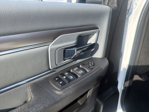 Used 2024 RAM 1500 Classic SLT image 15