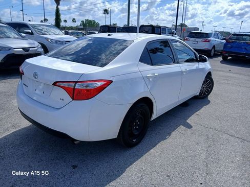 Used 2016 Toyota Corolla LE FWD image 5