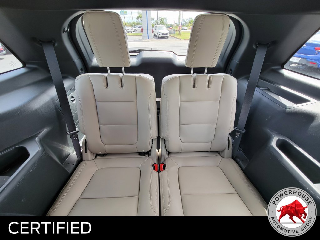 Certified 2018 Ford Explorer XLT w/ Equipment Group 202A AWD/4WD image 18