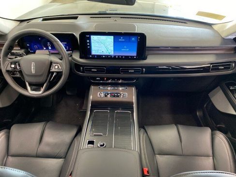 New 2026 Lincoln Aviator Reserve AWD/4WD image 12