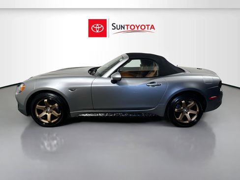 Used 2017 FIAT 124 Spider Lusso image 7