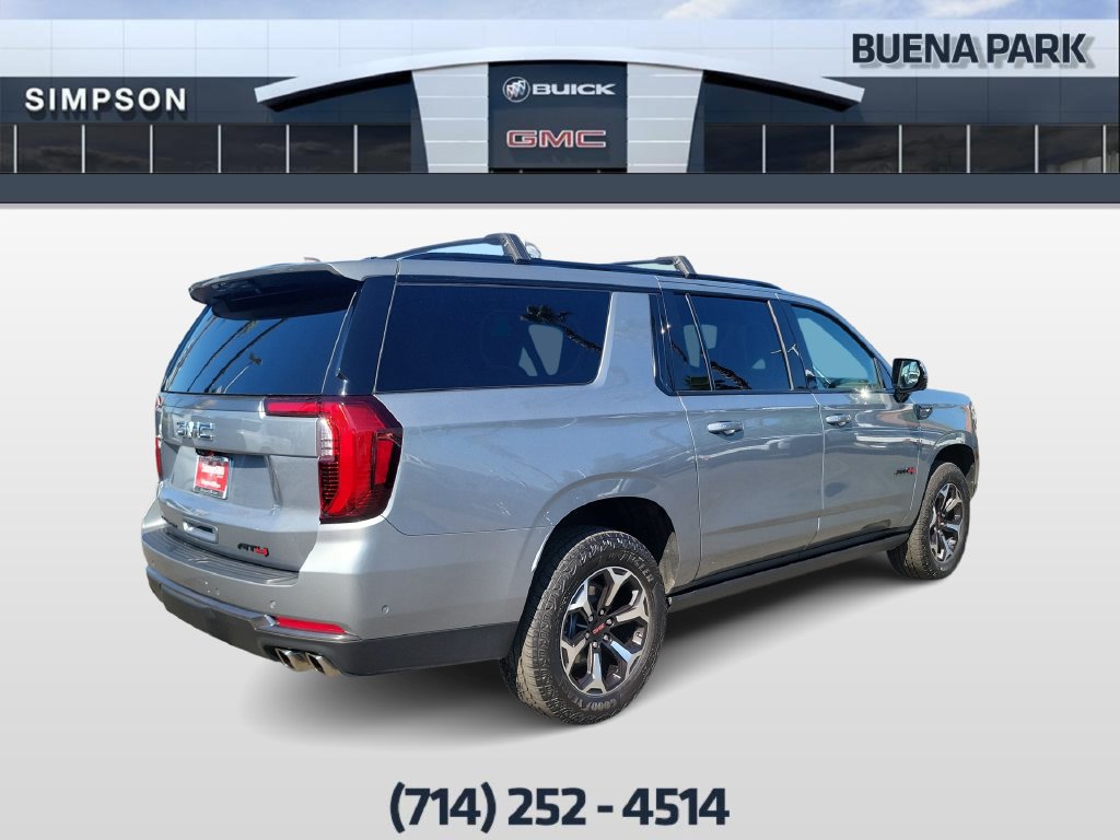 Used 2025 GMC Yukon XL AT4 Ultimate AWD/4WD image 8