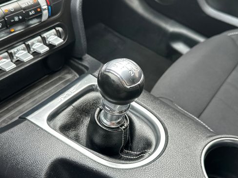Used 2020 Ford Mustang GT w/ Equipment Group 301A RWD image 32