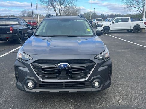 Used 2025 Subaru Outback Onyx Edition AWD/4WD image 14