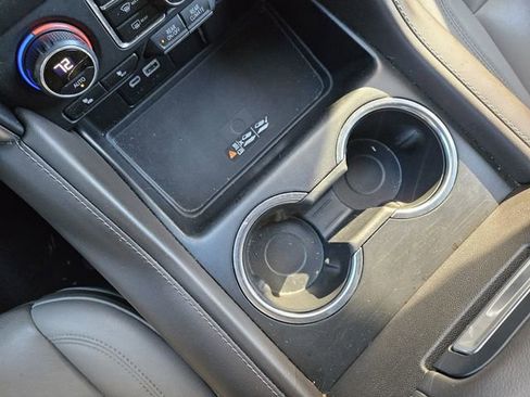 Used 2023 Chevrolet Tahoe LT image 17