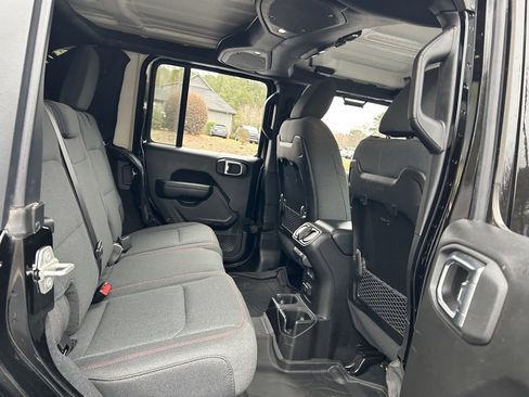 Used 2024 Jeep Wrangler Unlimited Rubicon w/ XTREMEE 35" Tire Package image 48