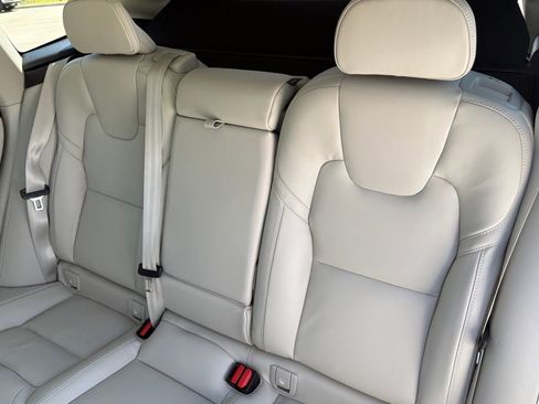 New 2026 Volvo XC60 B5 Ultra w/ Protection Package Premier image 23