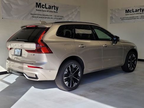 New 2026 Volvo XC60 B5 Plus AWD/4WD image 3