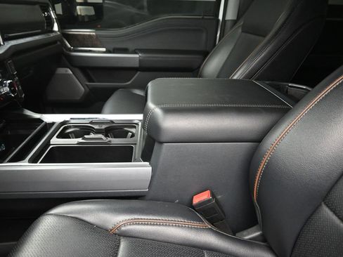 Used 2025 Ford F450 Lariat w/ Chrome Package image 21