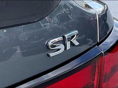 Used 2022 Nissan Sentra SR w/ SR Premium Package FWD image 8