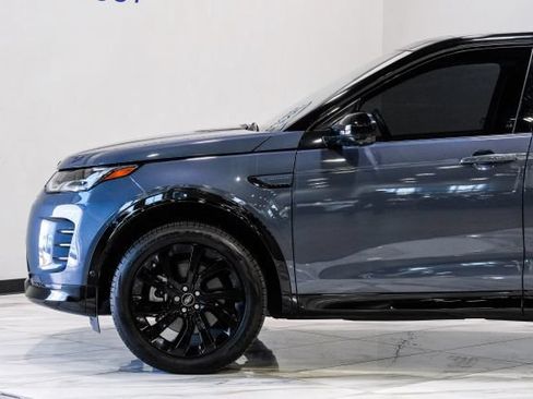 Used 2025 Land Rover Discovery Sport Dynamic SE AWD/4WD image 14