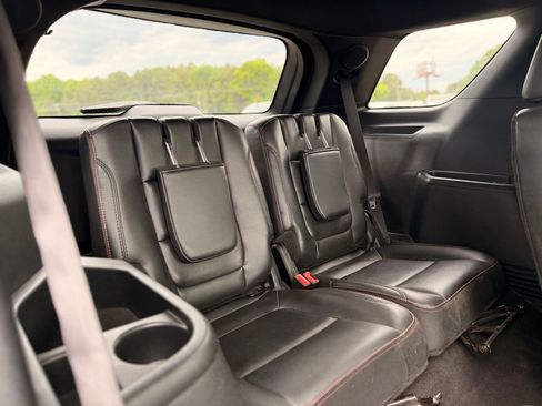 Used 2019 Ford Explorer Sport w/ Equipment Group 401A AWD/4WD image 27