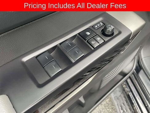 Used 2024 Toyota Tundra Limited AWD/4WD image 19