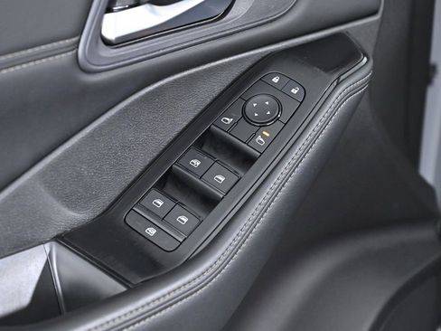 Used 2023 Nissan Rogue SV w/ SV Premium B Package image 22