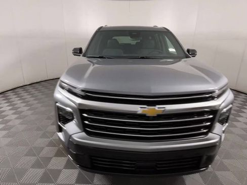 New 2026 Chevrolet Traverse High Country w/ LPO, Floor Liner Package image 3