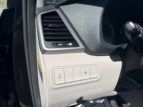 Used 2018 Hyundai Tucson SE AWD/4WD image 15