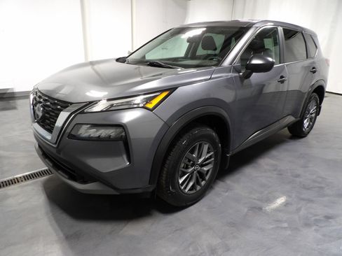 Used 2022 Nissan Rogue S FWD image 4