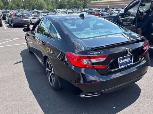 Used 2019 Honda Accord Sport image 2