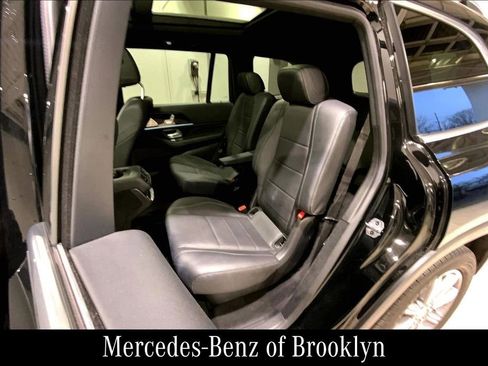 Certified 2022 Mercedes-Benz GLS 450 4MATIC image 22