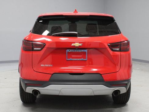 Used 2023 Chevrolet Blazer LT image 9