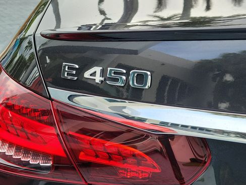 Used 2022 Mercedes-Benz E 450 4MATIC Sedan image 5