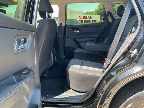 Certified 2026 Nissan Rogue SV AWD/4WD image 13