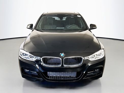 Used 2018 BMW 330i Sedan image 2