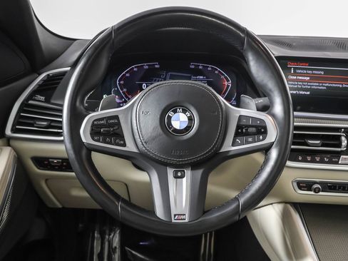 Used 2022 BMW X6 xDrive40i w/ M Sport Package image 29