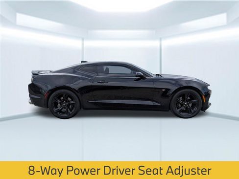 Used 2019 Chevrolet Camaro SS RWD image 8