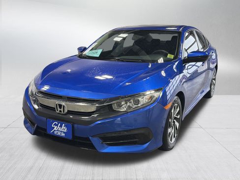 Used 2018 Honda Civic EX image 3